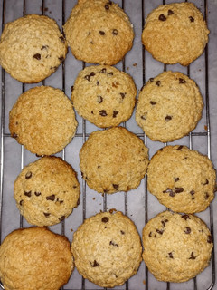 Una foto de Galletas de avena, coco y chocolate