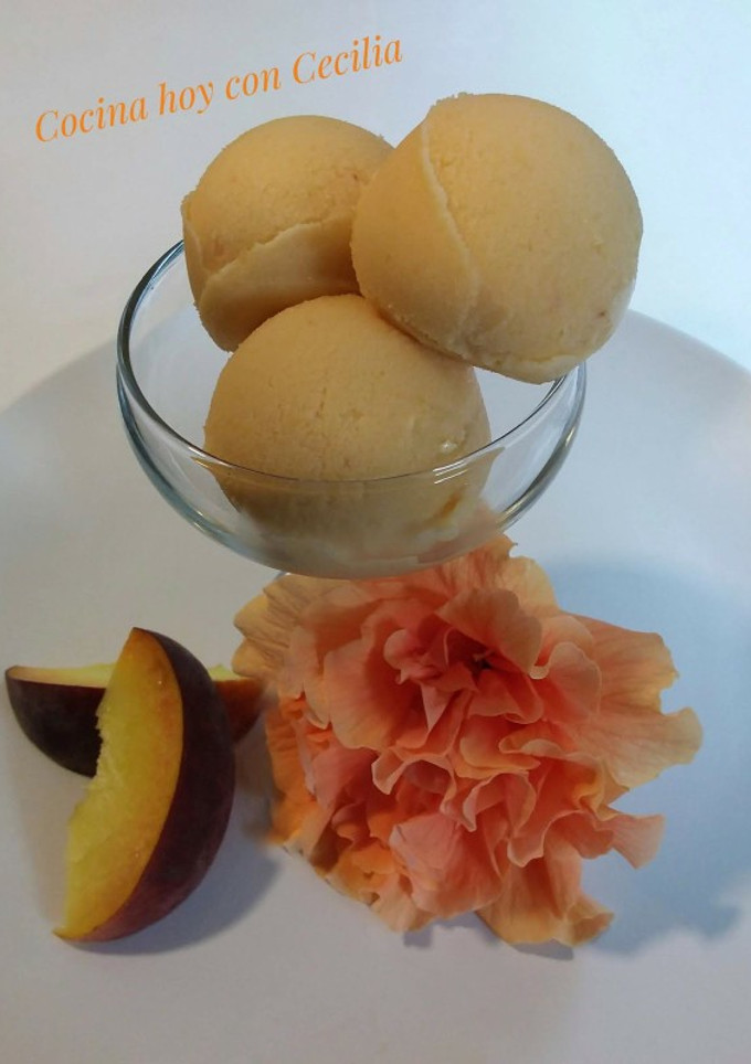 Una foto de Helado de melocotón elaborado con la Monsieur Cuisine Plus