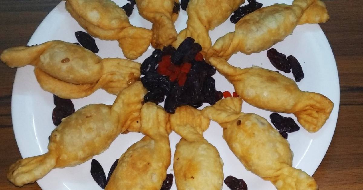 टॉफी गुझिया (Toffee Gujiya Recipe In Hindi) रेसिपी बनाने की विधि in Hindi by Mukta Cookpad