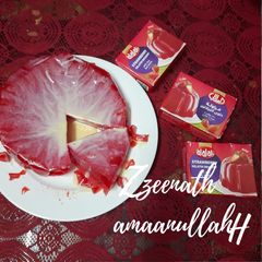 A picture of Strawberry Jelly Cake with Condensed Milk.