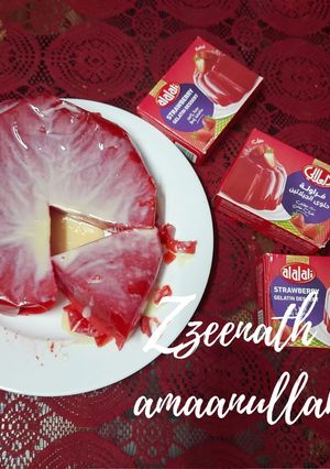 A picture of Strawberry Jelly Cake with Condensed Milk.