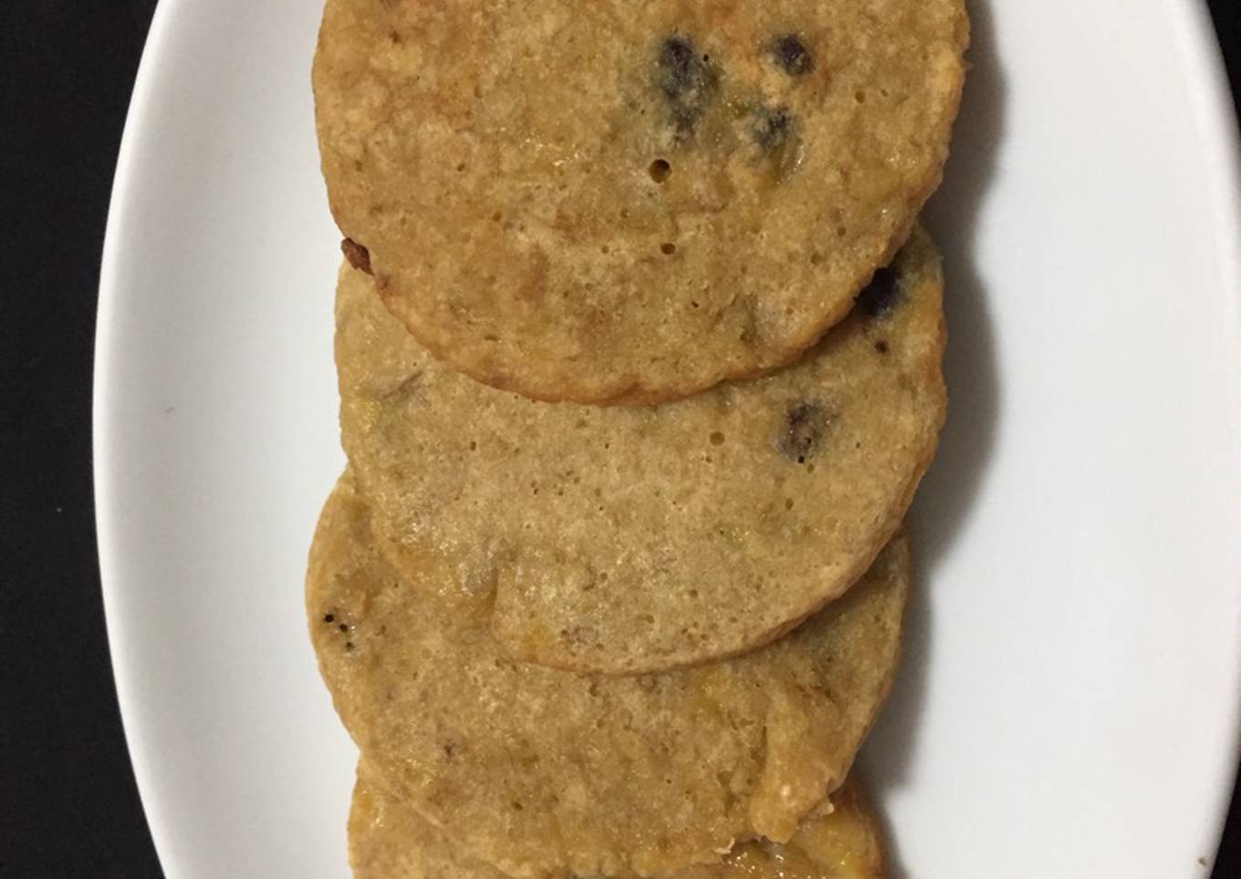 Oatmeal pancake with bananas