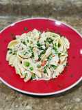 Pasta con atún y crema