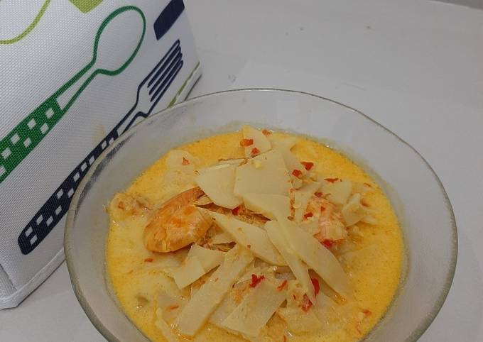 Gulai Rebung Udang