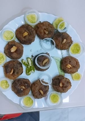 A picture of Shahi kabab.