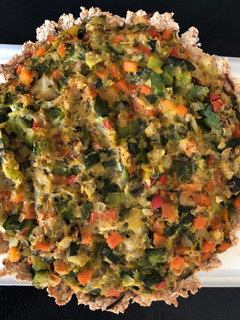 Una foto de Tarta de verduras con masa casera integral