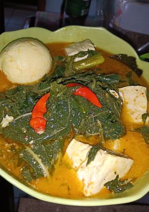 Foto resep Gulai telur tahu daun singkong