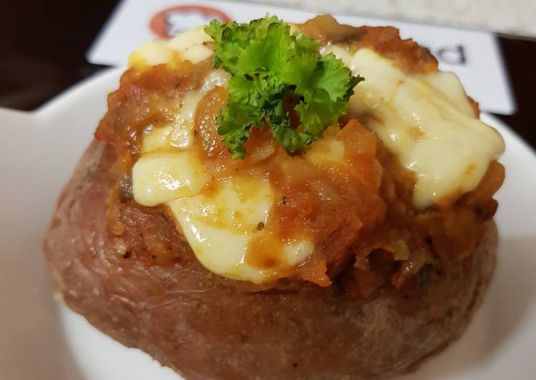 Recipe of Any-night-of-the-week My Chorizo, Tomato &amp; Stuffed Potato 😁