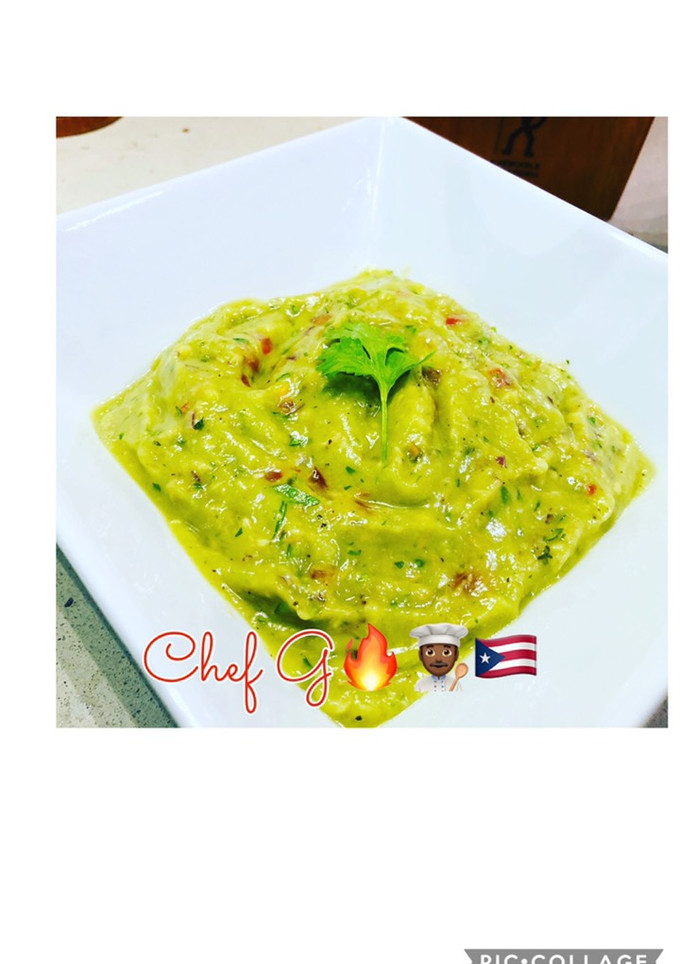 Una foto de Borimole (guacamole)a lo Chef G