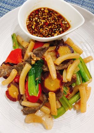 Hình của món Nui xào thịt bò.