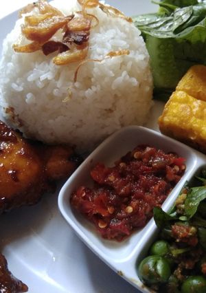 Foto resep Ayam bakar madu, additional karedok leunca dan sambal dadak