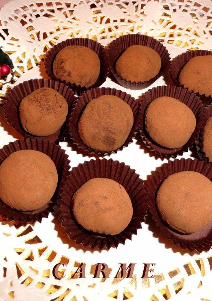 Una foto de Trufas de chocolate rellenas