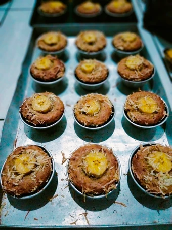 Cara Sederhana Membikin Resep  Muffin Pisang Keju No Mixer yang Bikin Ngiler, Enak