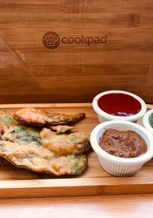 A picture of Palak Pakore.