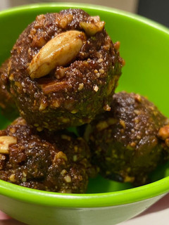A picture of Dry Fruit Ladoo.