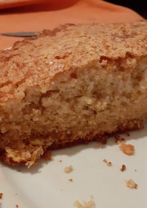 Una foto de Torta fácil con manza rallada