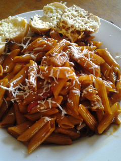 Una foto de Pasta con lomo de cerdo