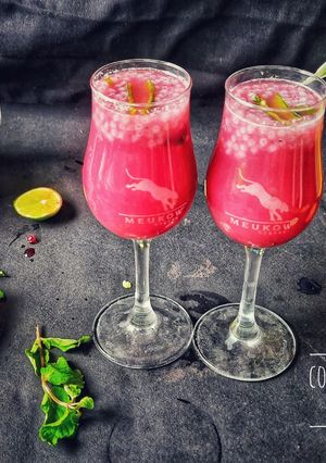 A picture of Pomegranate Sarbath.