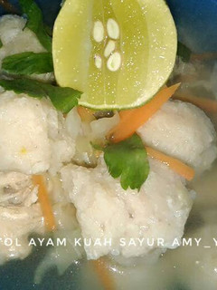 Foto resep Pentol ayam kuah sayur 🎀