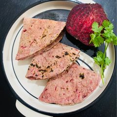 A picture of Beet root Roti.