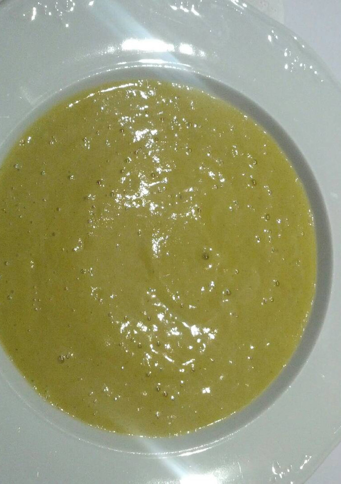 Una foto de Puré de calabacín y puerro