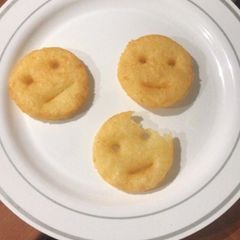 A picture of Smiley Aalo Tikki # Eid k Pakwaan.