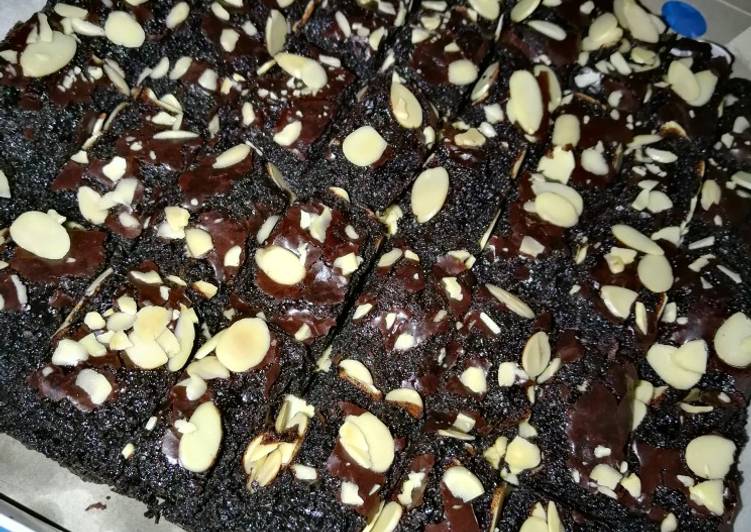 Recipe of Homemade Almond Brownie Kedut Pecah #PinkBoxCereal