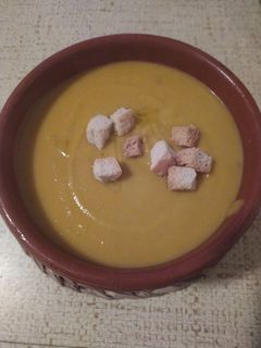 Una foto de Crema suave de verduras