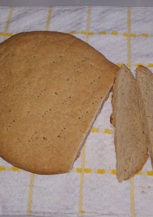 Una foto de Tortilla Chilena Tradicional Sin Gluten de Avena Integral.🫓🧈