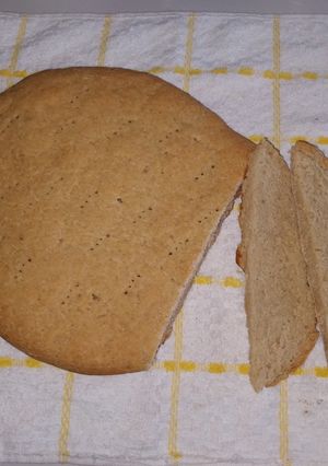 Una foto de Tortilla Chilena Tradicional Sin Gluten de Avena Integral.🫓🧈