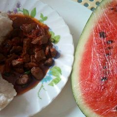 A picture of Ugali n liver stew.