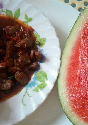 A picture of Ugali n liver stew.
