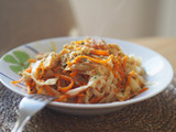 Noodles con pollo y zanahoria