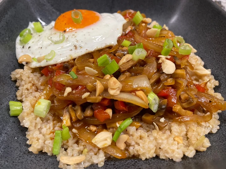 Easy Steps Make Recipes Sweet n’ Spicy Szechuan Stir-Fry the So Delicious Tasty.