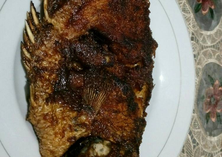 Ikan gurame bakar kecap