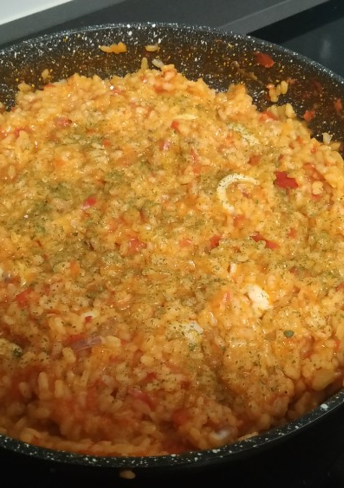 Una foto de Arroz con chipirones