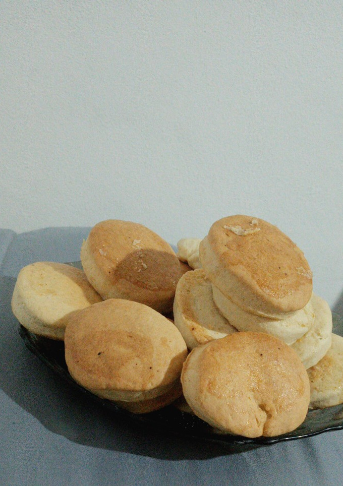 Una foto de Galletitas dulces RÁPIDAS y fáciles🥰!¡ SIN HUEVO