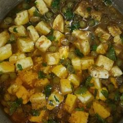 A picture of Mater paneer.