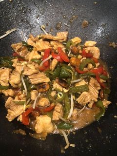 Una foto de Pad Thai Español Pollo