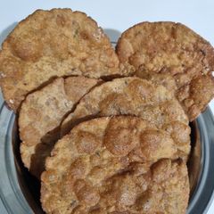 A picture of Rajgira puri (faral).
