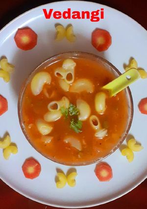 A picture of Italian Minestrone Soup.