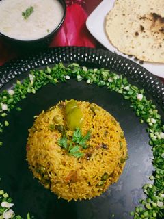 मटर पुलाव (matar pulao recipe in Hindi) रेसिपी मुख्य फोटो