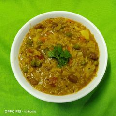 A picture of Swaminarayan Khichdi.