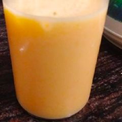A picture of Mango shake with glucose energy.
