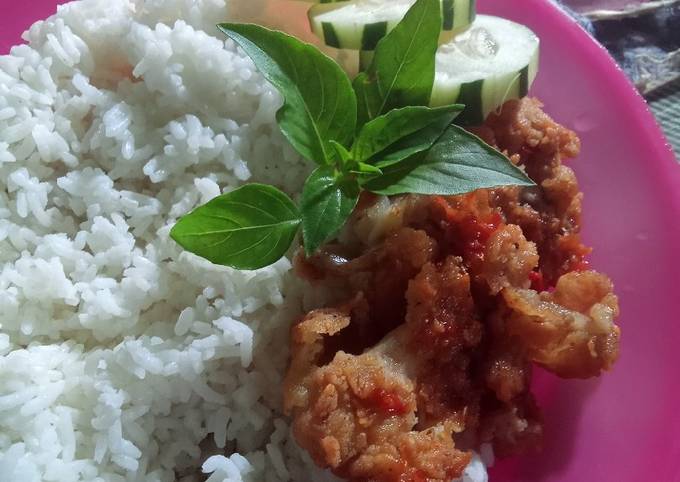 Bagaimana Membuat Ayam Geprek yang Bisa Manjain Lidah