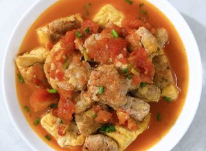 Hình của món Đậu nhồ thịt xốt cà chua.