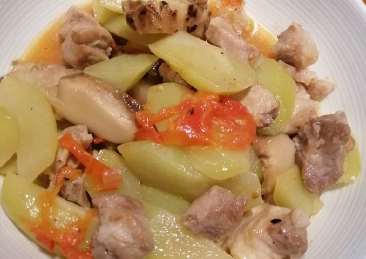 Recipe of Quick Chayote with Ribs