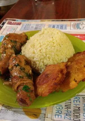 Una foto de Pollo en salsa de Naranja