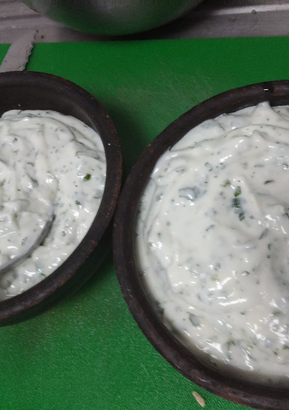 Una foto de Salsa de yogurt con cilantro