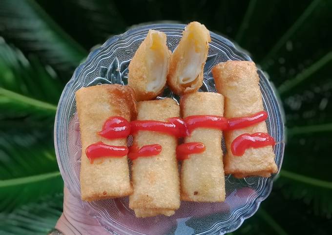 Kulit lumpia isi Mozarella